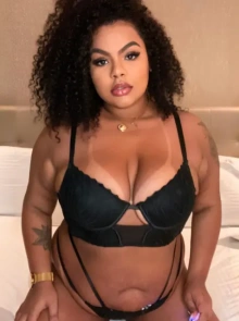 Kiara, uma acompanhante em Maringá espetacular