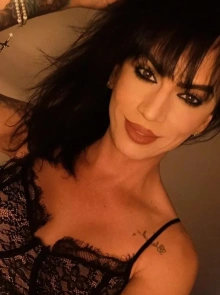 Agende seu encontro com LEONNA , acompanhante em Curitiba com perfil ativo