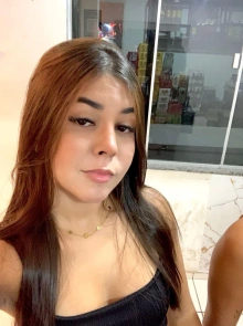Perfil de Gabi, em destaque nos anúncios de acompanhantes de luxo