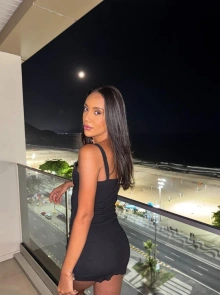 Desfrute de um encontro com Kauani ribeiro, acompanhante em Copacabana verificada