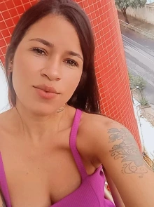 Agende um encontro com Rafaela, uma acompanhante de luxo em Ribeirão Preto com perfil ativo