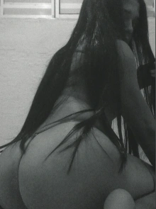 Serviços de garotas de programa de alta qualidade com Larissa