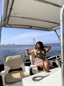 Hellena, máximo profissionalismo como acompanhante de luxo em Rio de Janeiro