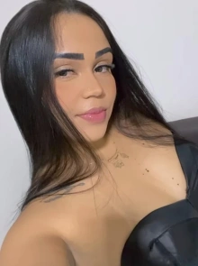 Mel é uma das garotas de programa Com local em Recife mais procuradas