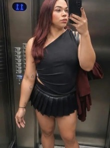 Procurando uma acompanhante? Jully é uma ótima escolha
