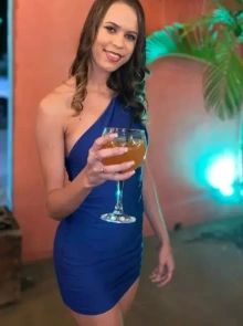 Conheça Maria clara, uma acompanhante com serviços verificados