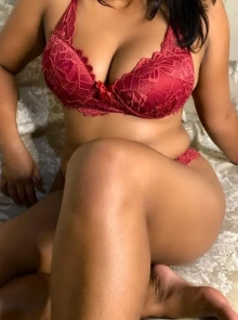 Camila, uma das acompanhantes em Luziânia mais procuradas