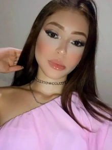 Ana, uma experiência única com acompanhantes em Ubatuba