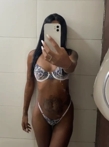 Gostosinha , elegância e discrição no catálogo de Maringá