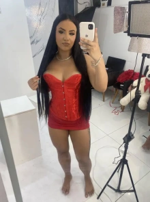 Descubra mulheres como Dafine em nossos anúncios de Ninfeta
