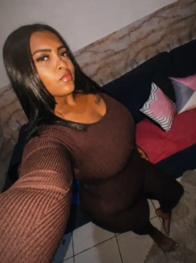 Luiza Morena oferece serviços de garota de programa De luxo com total confiança