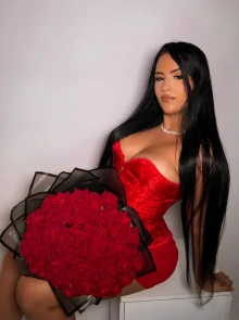 Procurando uma acompanhante? Stefany é uma ótima escolha