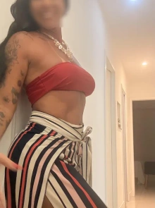 Perfil atualizado de Gabby, acompanhante de luxo Coroa em Rio de Janeiro