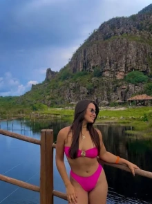 Brenda karoliny, elegância e prazer entre as acompanhantes mais bem avaliadas