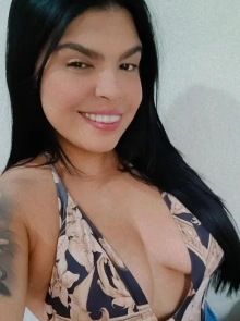 Alice é uma das garotas de programa em Camaçari mais renomadas