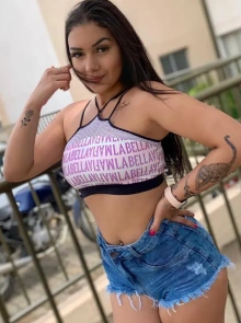 Luara está cadastrada no catálogo de acompanhantes de luxo