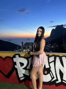 Clara, perfil premium entre acompanhantes independente