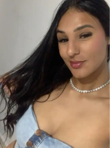 Descubra Sara, uma garota de programa de alto nível