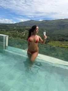 Perfil atualizado de Aninha, acompanhante de luxo Com local