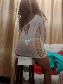 Thays terra apresenta seu álbum de fotos de acompanhante profissional
