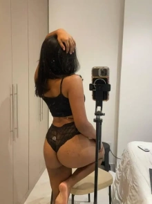Serviços de garotas de programa de alta qualidade com Nicoly Vieira
