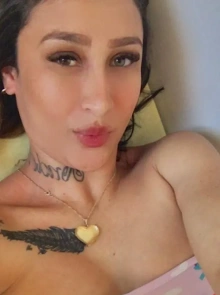 Ellen Silva, elegância e classe como acompanhante independente