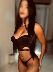Mia e Renata, uma acompanhante confiável e verificada