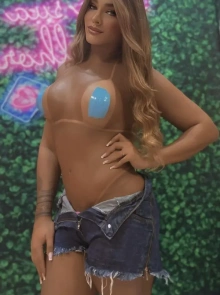 Lana Reis oferece serviços de garota de programa Com local com total confiança