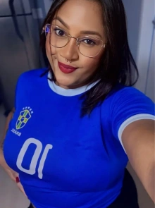 Perfil de Maya Prado, em destaque nos anúncios de acompanhantes de luxo