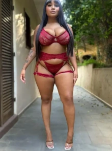 Sophia está entre as acompanhantes mais bem avaliadas