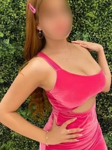 Procurando uma acompanhante? Rebeca é uma ótima escolha