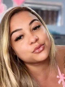 Keli dos Santos é uma acompanhante de luxo com atendimento exclusivo
