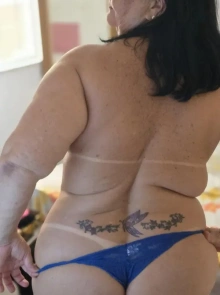 Quer conhecer uma acompanhante Coroa? Maria está à espera