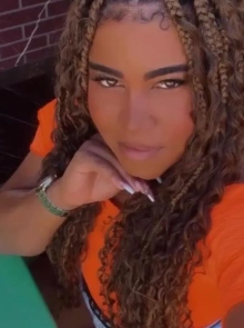 Conheça Agatha Melo, uma acompanhante com serviços verificados