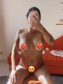 Alice é a acompanhante Com local ideal para o seu encontro