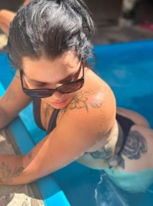 Lara Fernanda apresenta seu álbum de fotos de acompanhante profissional