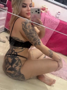 Danny, elegância e discrição entre as acompanhantes Elite