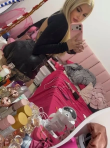 Descubra Danny, uma das garotas de programa Com local bem avaliadas