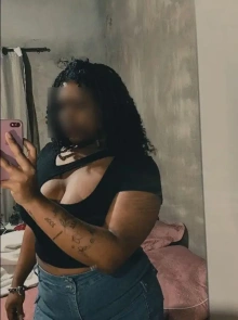 Perfil de Ani, em destaque nos anúncios de acompanhantes de luxo