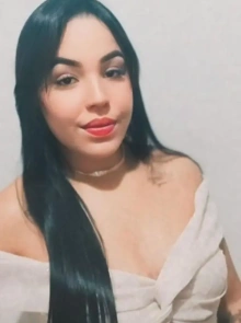 Conheça Elisa, uma acompanhante com serviços verificados