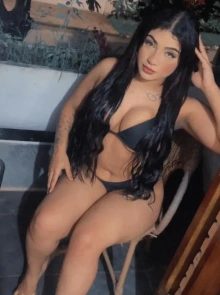 Jade, elegância e classe como acompanhante independente
