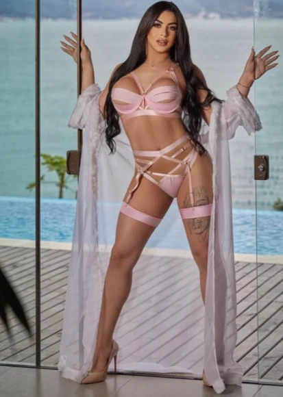 Eduarda Oliveir, travesti em São Paulo 21994023694