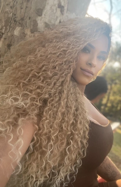 Nay Menezes, travesti em São Paulo 79988802272