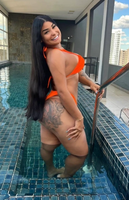 isabella Reis , travesti em São Paulo 21977513852