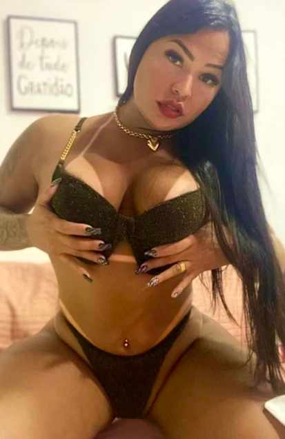 isabella Reis , travesti em São Paulo 21977513852