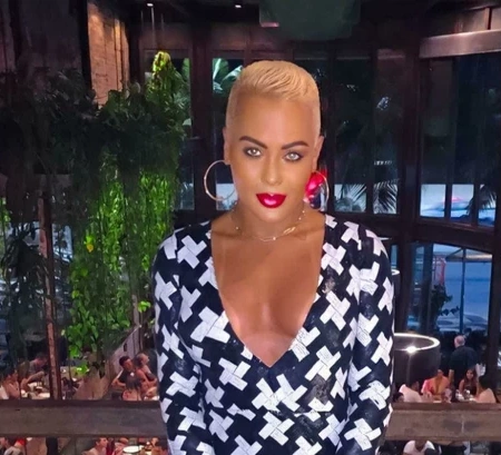 Dany Ferrari, travesti em Salvador 81995386453