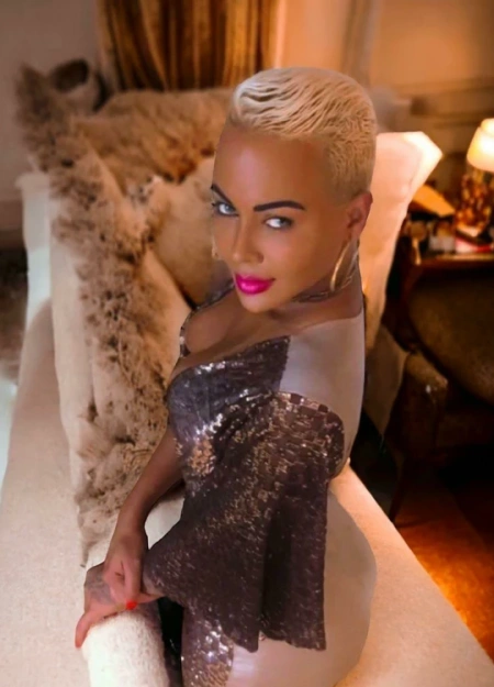 Dany Ferrari, travesti em Salvador 81995386453