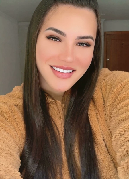 Camila Luzzon, travesti em Curitiba 41985192407