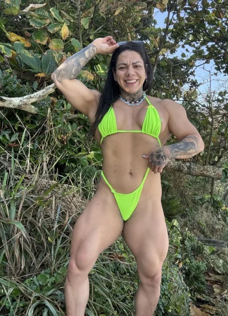 Julia é uma das acompanhantes em Zona Oeste com as melhores avaliações