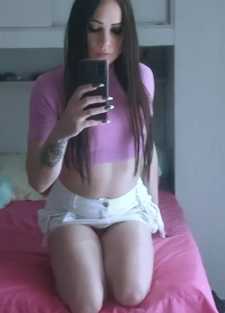 Bonequinha, uma das melhores acompanhantes Com local com fotos reais